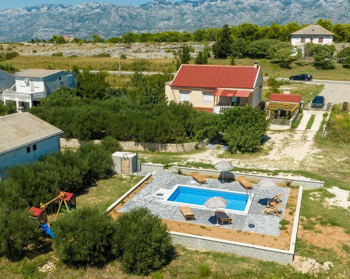 Family Friendly Apartments With A Swimming Pool Rtina - Stosici, Zadar - 21450 외부 사진