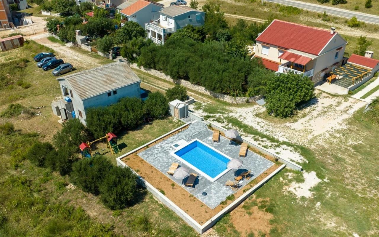 Family Friendly Apartments With A Swimming Pool Rtina - Stosici, Zadar - 21450 외부 사진